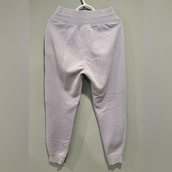 Nike women’s lilac purple Sweatpants - Picture 2 of 4